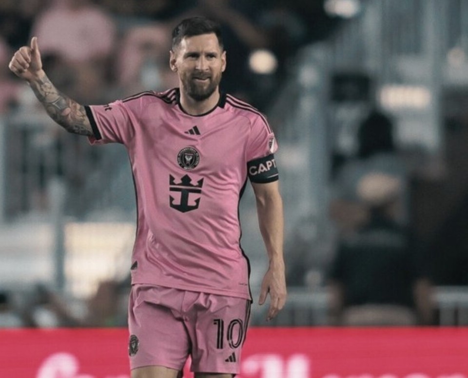 包含巴萨客场险胜,梅西上演帽子戏法的词条 包含巴萨客场险胜,梅西上演帽子戏法的词条