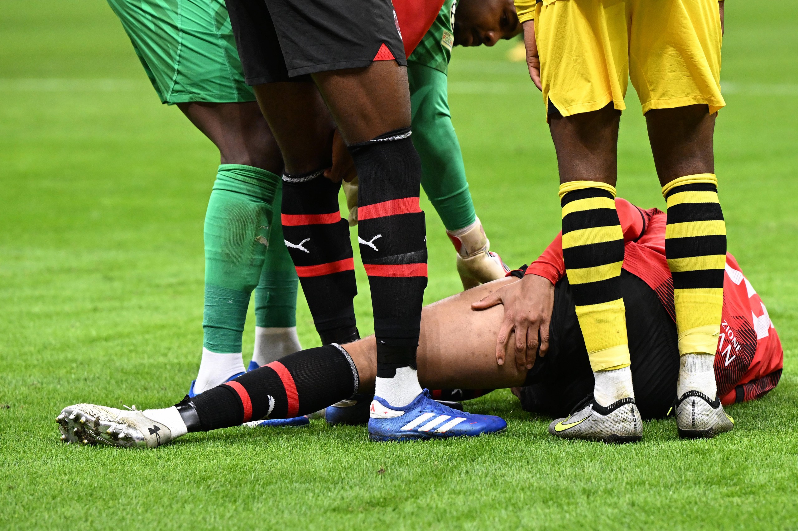 瓦伦西亚客场扳平,巴萨陷入苦战 瓦伦西亚客场扳平,巴萨陷入苦战