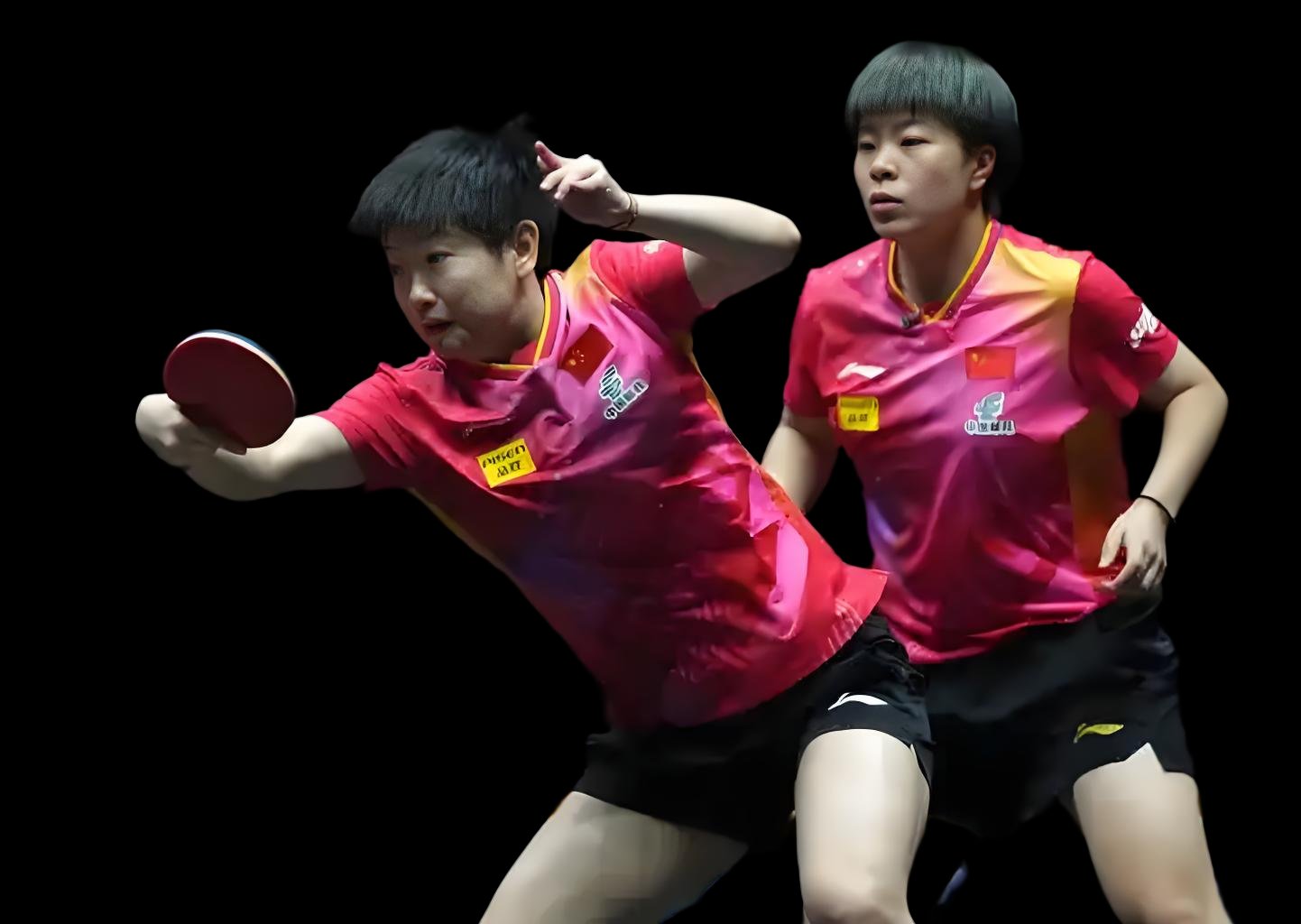 双方均展现出色表现,赛场上精彩纷呈 双方均展现出色表现,赛场上精彩纷呈