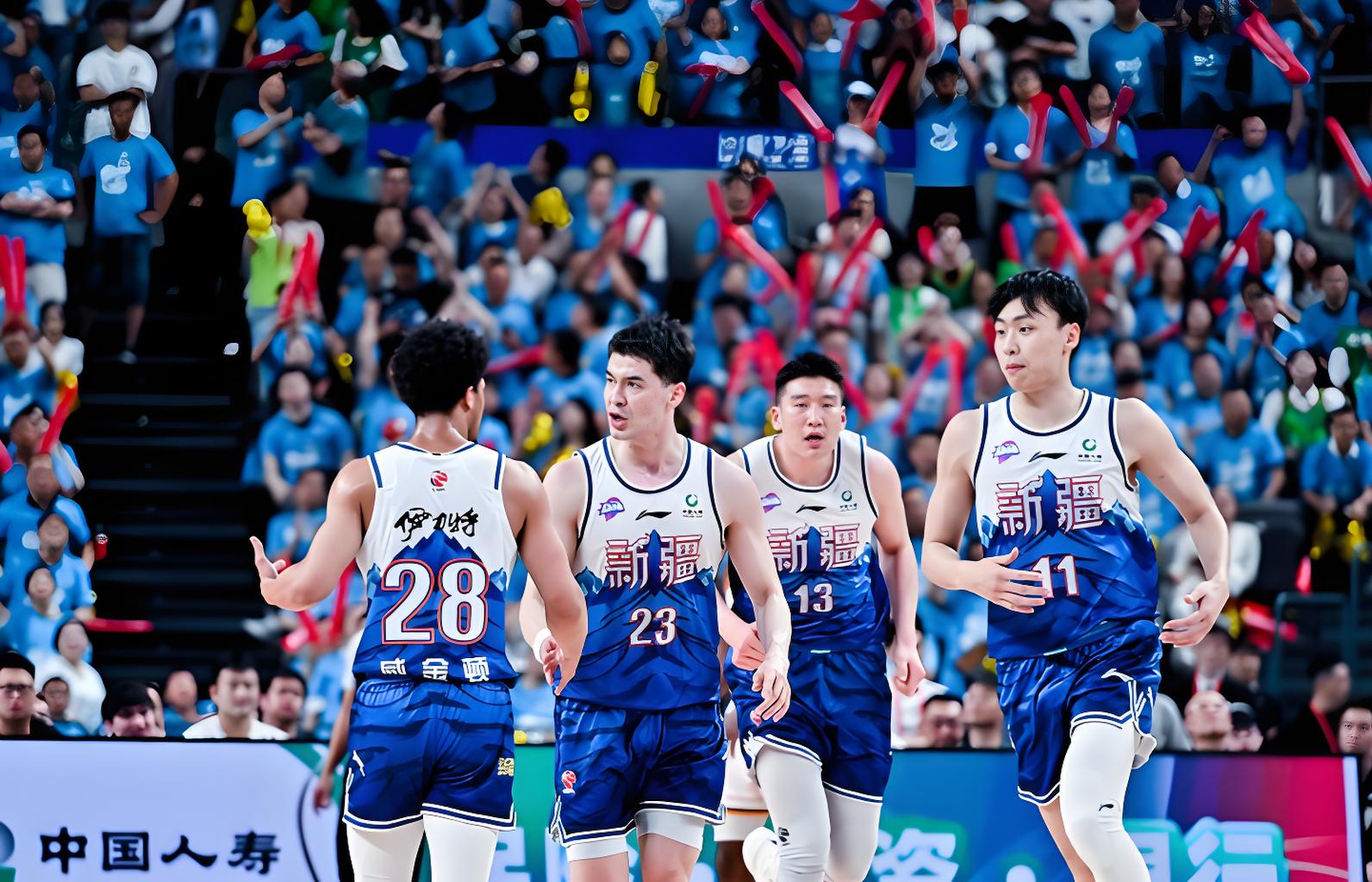 关于CBA球员集结合练，全力备战新赛季征程的信息