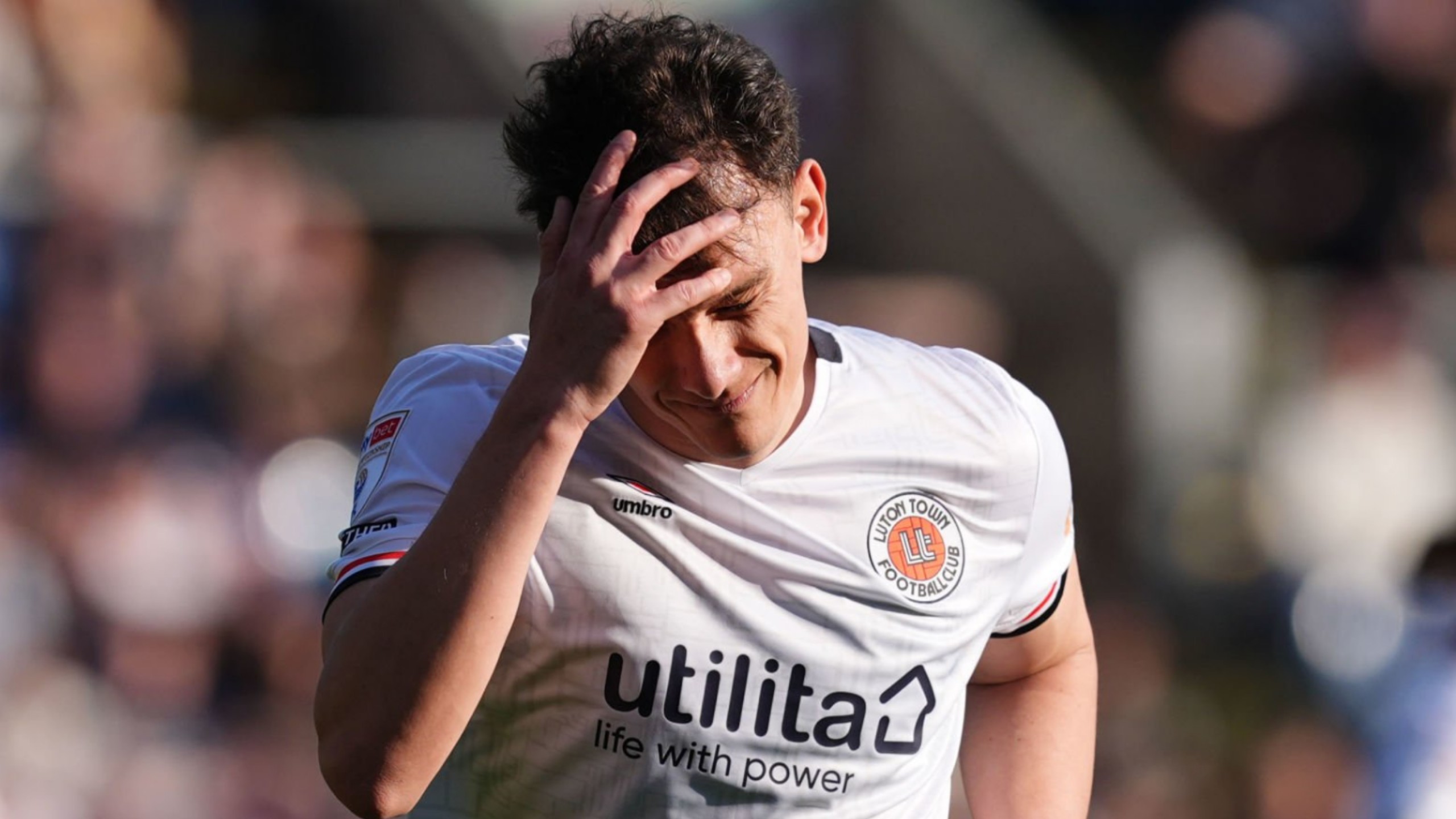 伯恩利惨败对手,遭遇三连败厄运的简单介绍 伯恩利惨败对手,遭遇三连败厄运的简单介绍