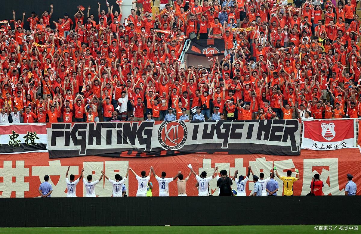 利兹联客场大胜,连续多场比赛保持不败 利兹联客场大胜,连续多场比赛保持不败