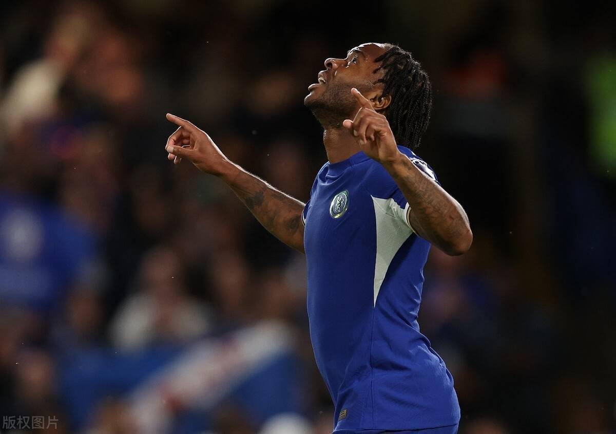 关于英格兰逆袭冰岛,斯特林梅开二度的信息 关于英格兰逆袭冰岛,斯特林梅开二度的信息