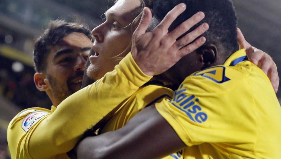 包含马拉加客场逆转,保级形势有所好转的词条 包含马拉加客场逆转,保级形势有所好转的词条