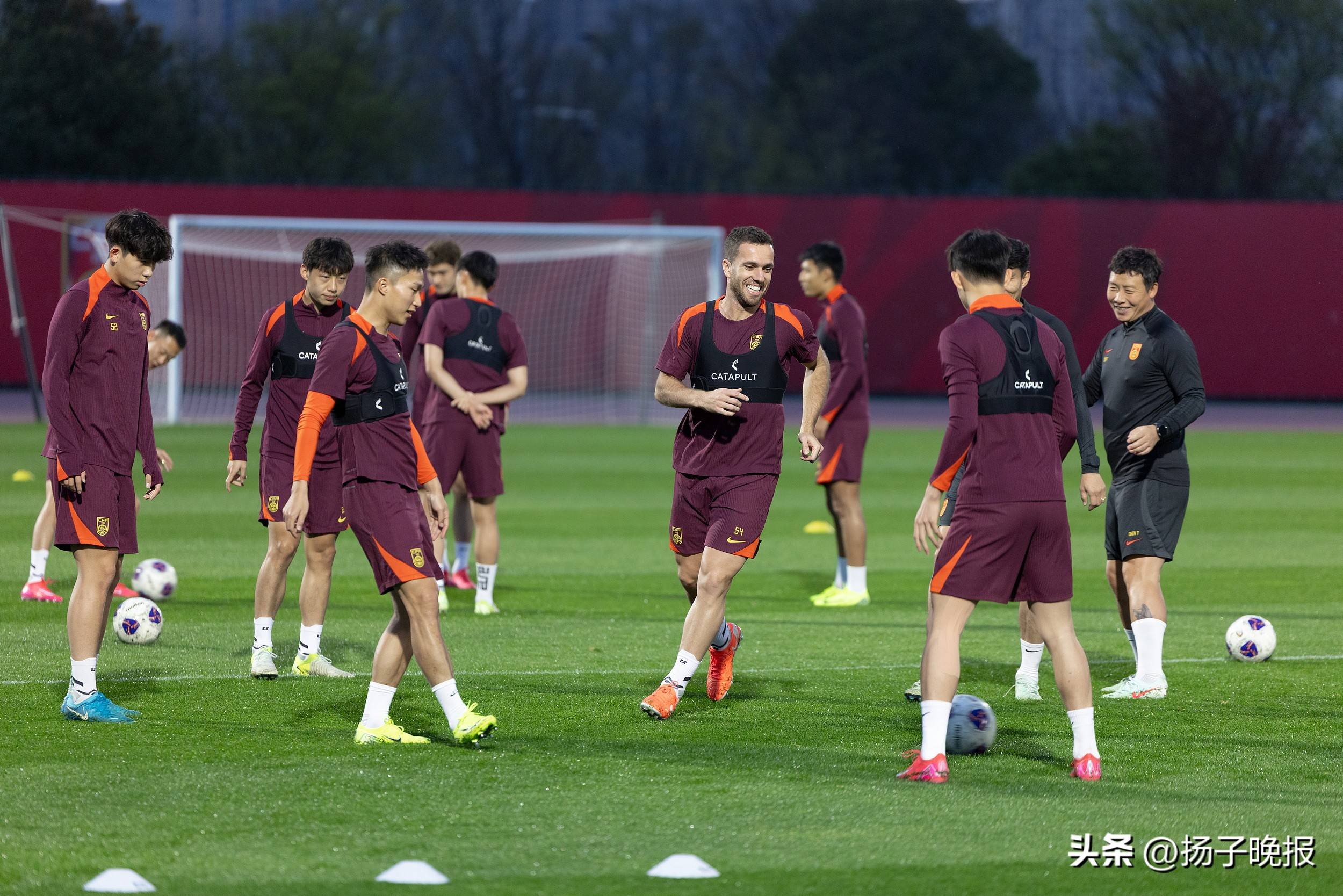 球队备战下一场关键战役,不畏困难 球队备战下一场关键战役,不畏困难