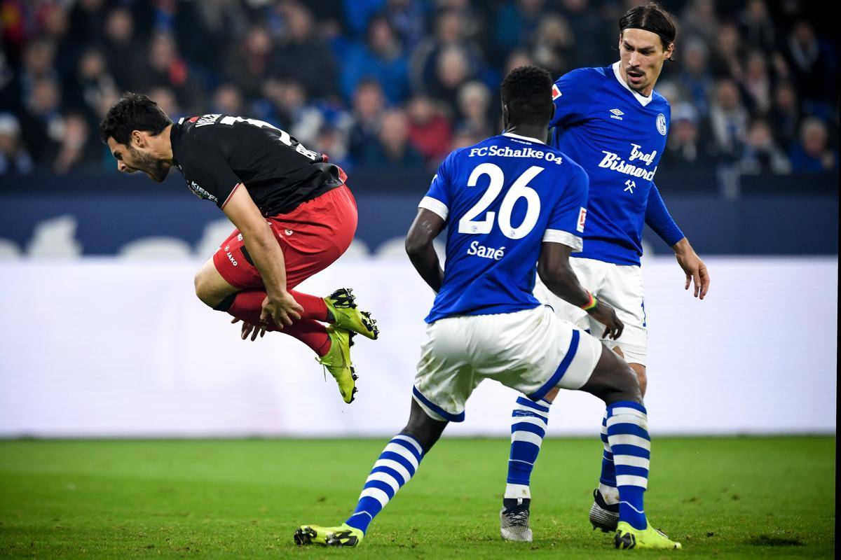 关于汉诺威主场告负,保级形势日益垂危的信息 关于汉诺威主场告负,保级形势日益垂危的信息