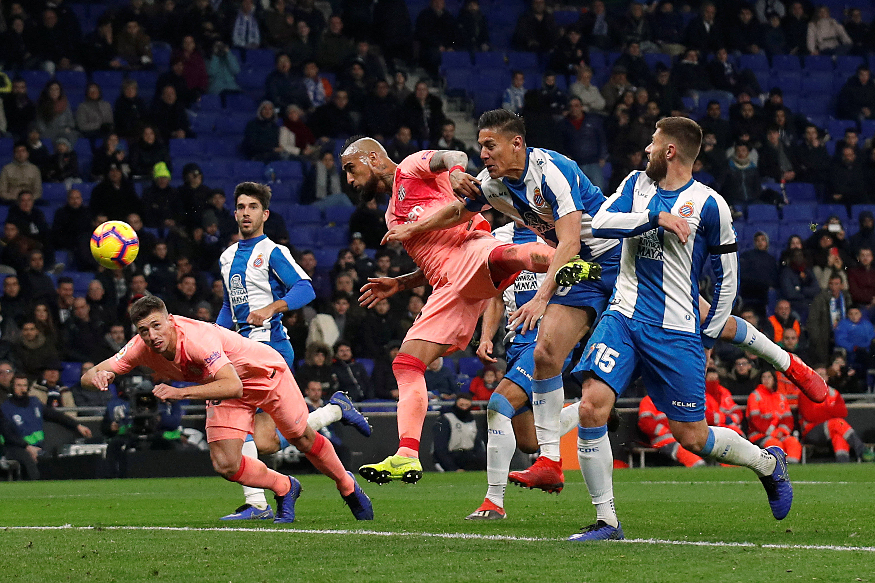 埃瓦尔将对阵巴塞罗那,实力展示 埃瓦尔将对阵巴塞罗那,实力展示