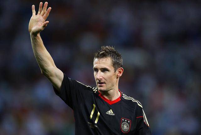 沃尔夫斯堡遭遇困境,亟需调整战术 沃尔夫斯堡遭遇困境,亟需调整战术