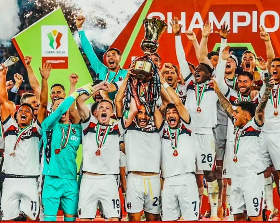 欧洲豪门夺得冠军联赛胜利！