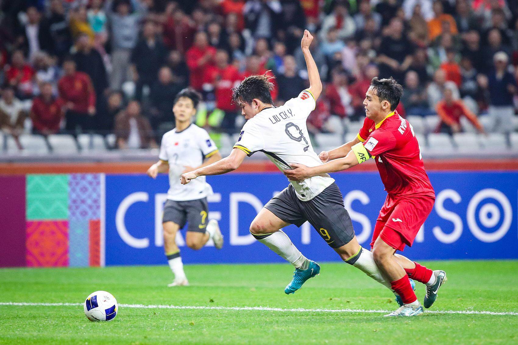 亚洲球队在国际舞台上迎来挑战 亚洲球队在国际舞台上迎来挑战