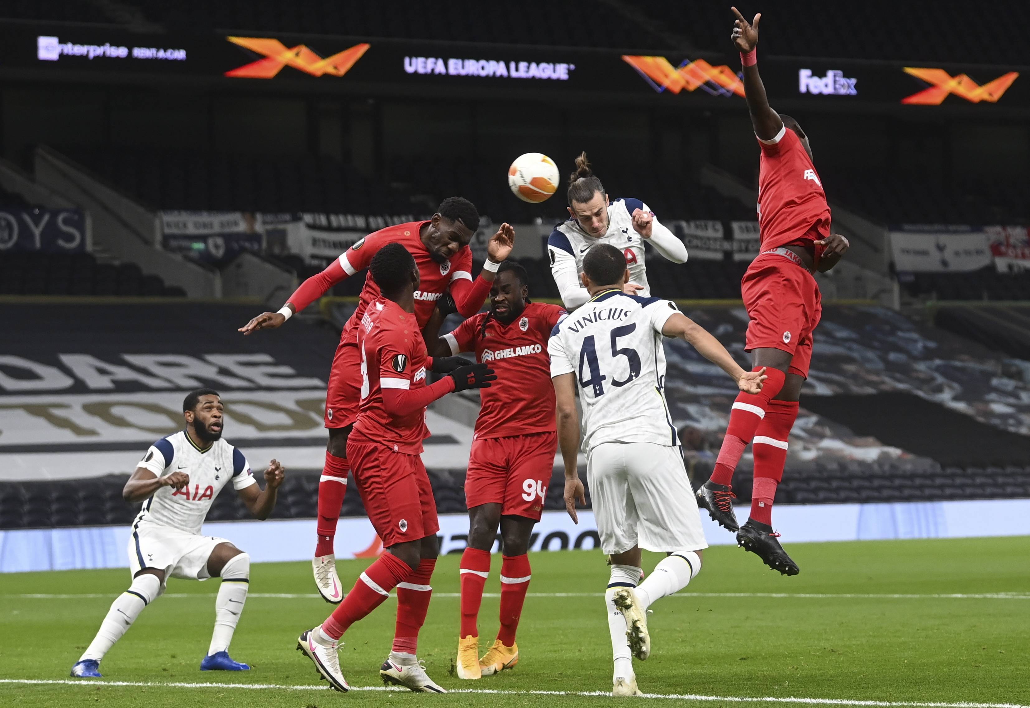 拜仁慕尼黑球队积极专注未来比赛! 拜仁慕尼黑球队积极专注未来比赛!