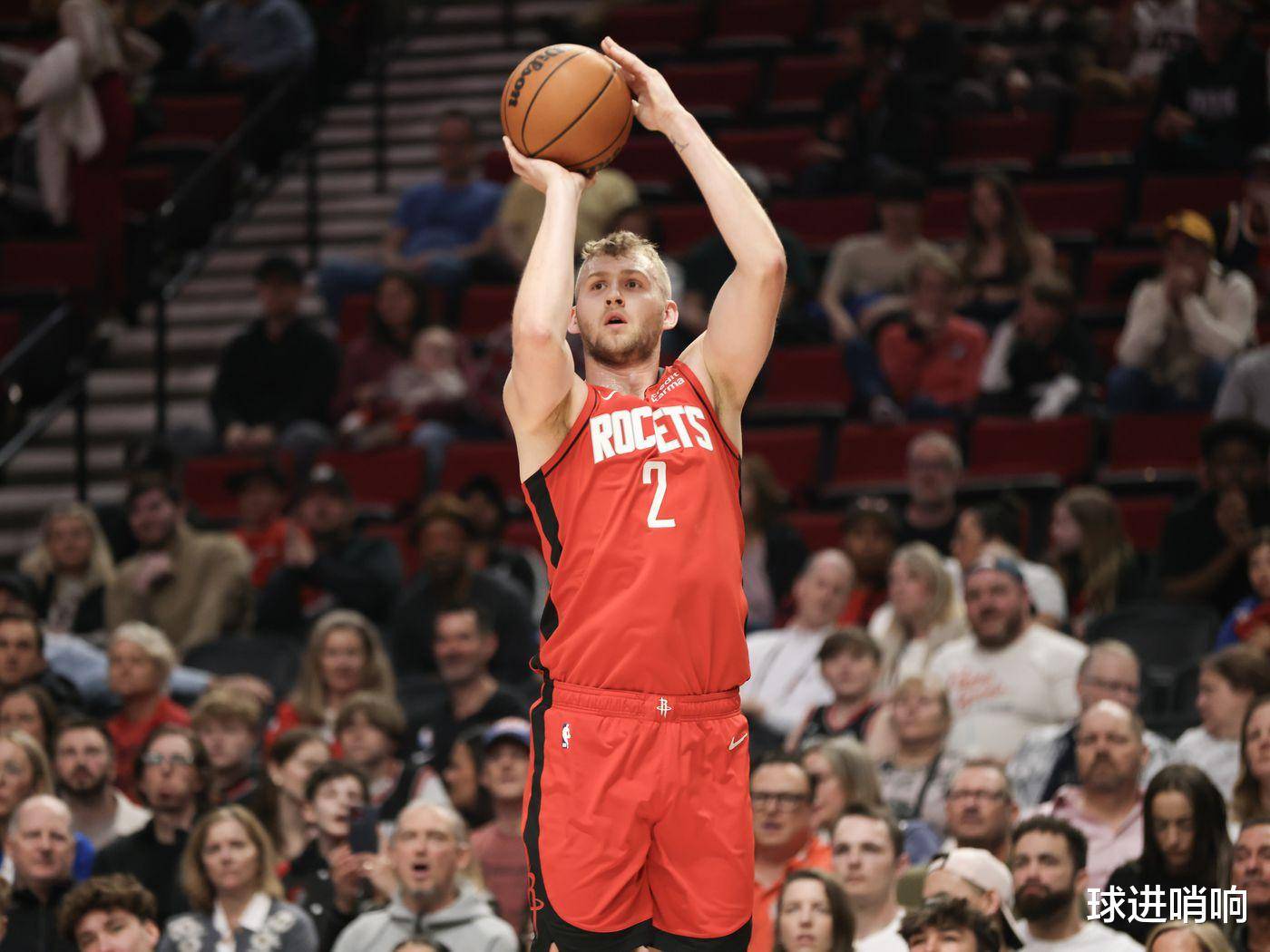 火箭队球员个人数据全面提升,球队士气高昂 火箭队球员个人数据全面提升,球队士气高昂