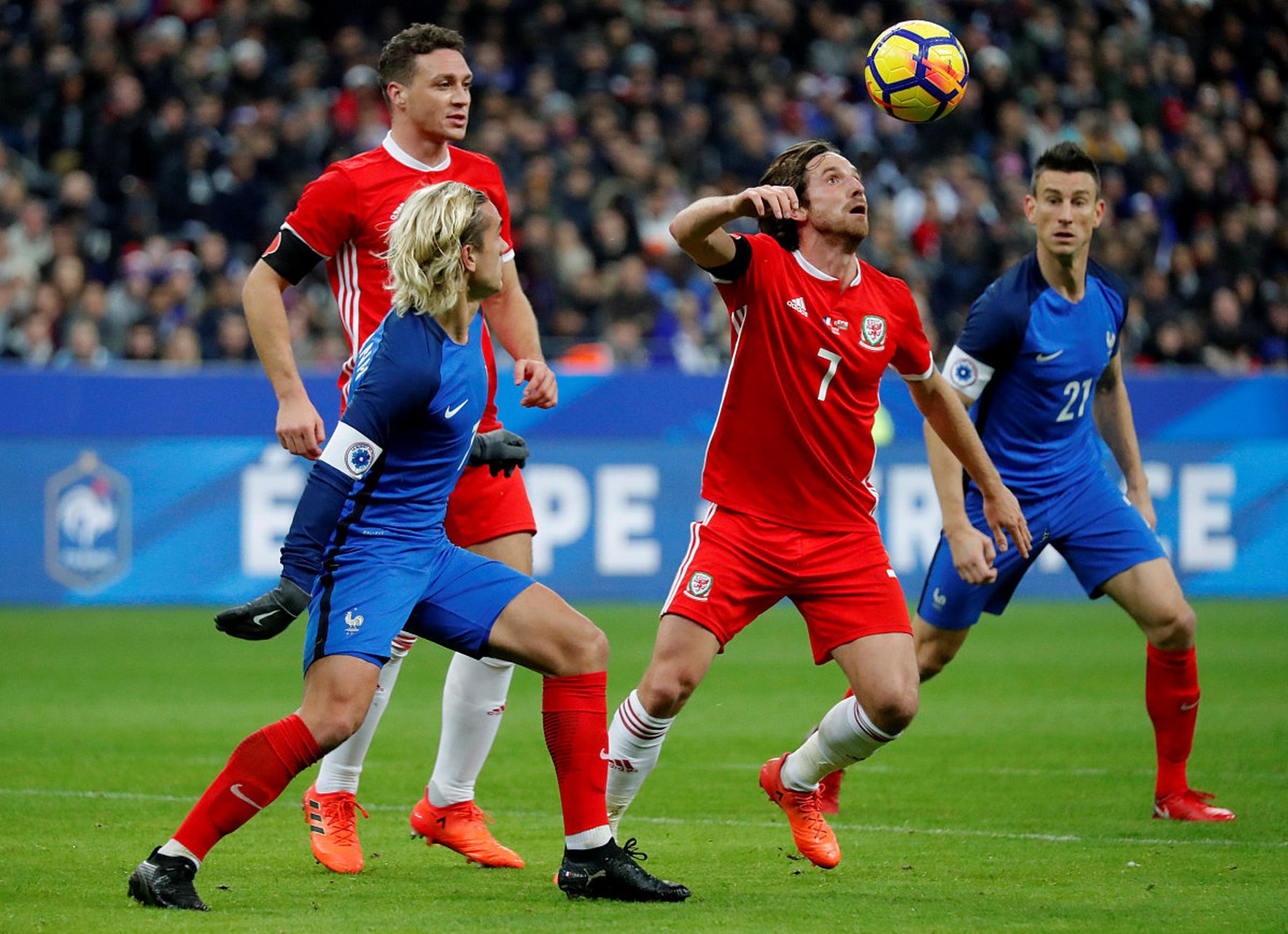 克罗地亚队在欧预赛中实现逆袭,晋级领先 克罗地亚队在欧预赛中实现逆袭,晋级领先