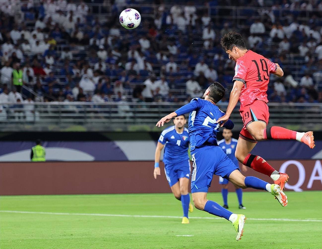 球员表现稳定，球队连胜在望