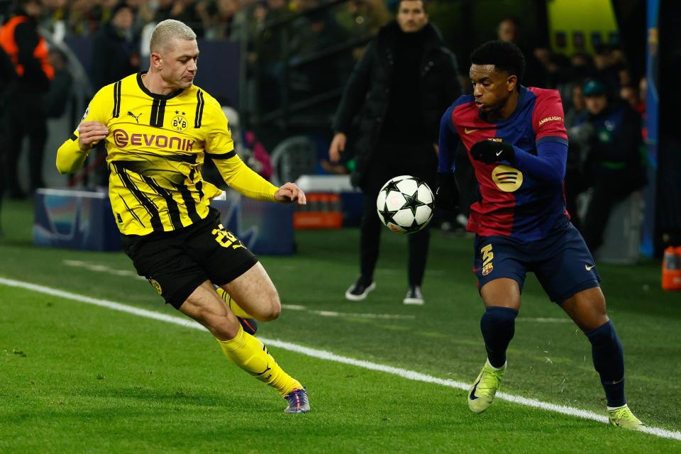 雷丁客场力克瓦勒来福,晋级欧冠强! 雷丁客场力克瓦勒来福,晋级欧冠强!