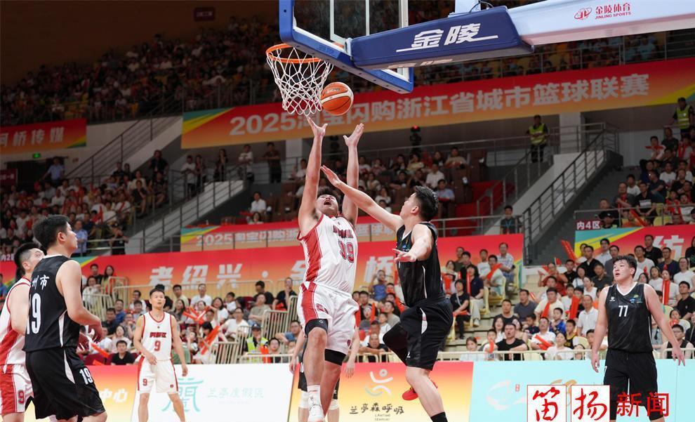 浙江男篮在对阵四川的比赛中获胜