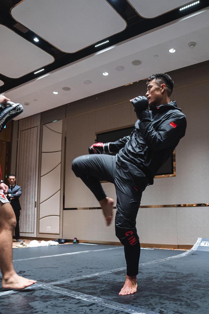 阿雅克肖逆转对手,取得关键胜利 阿雅克肖逆转对手,取得关键胜利