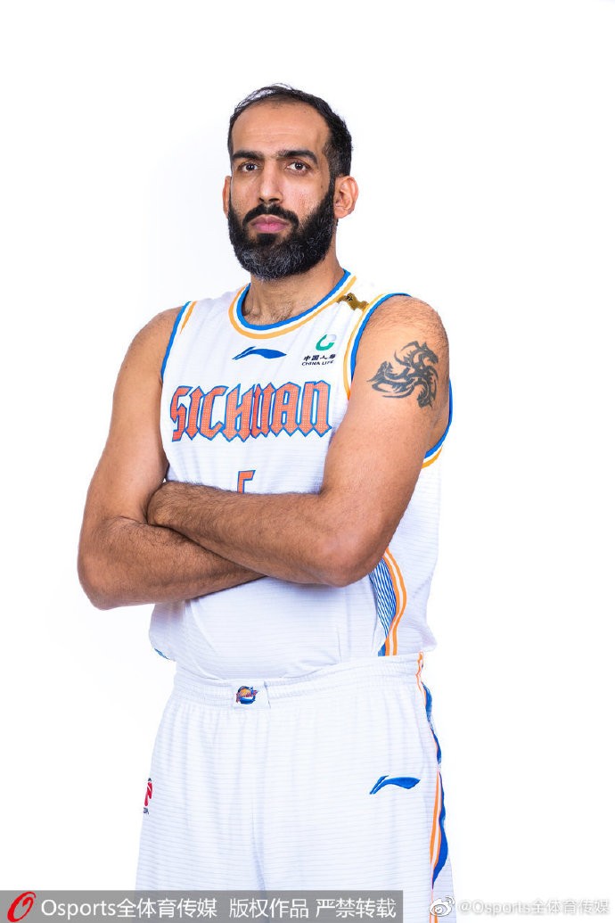 哈达迪加盟马刺队,NBA再添一位外援 哈达迪加盟马刺队,NBA再添一位外援