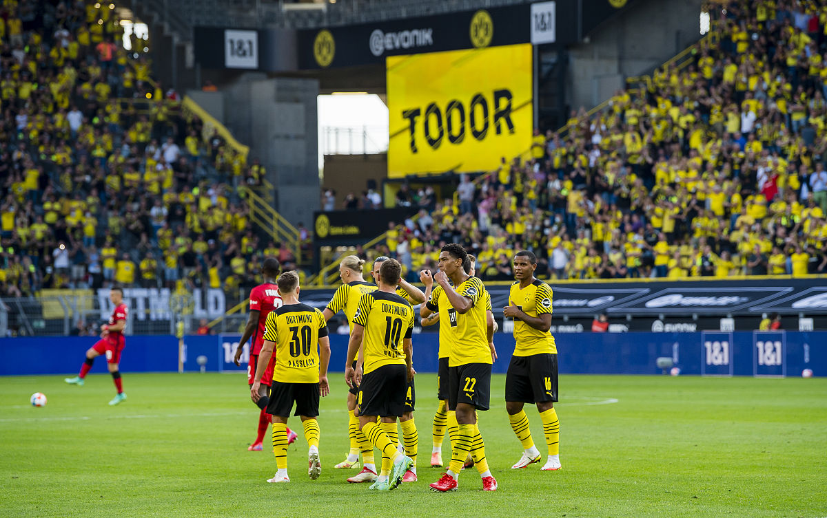 法兰克福主场不敌多特蒙德，连续失利的简单介绍