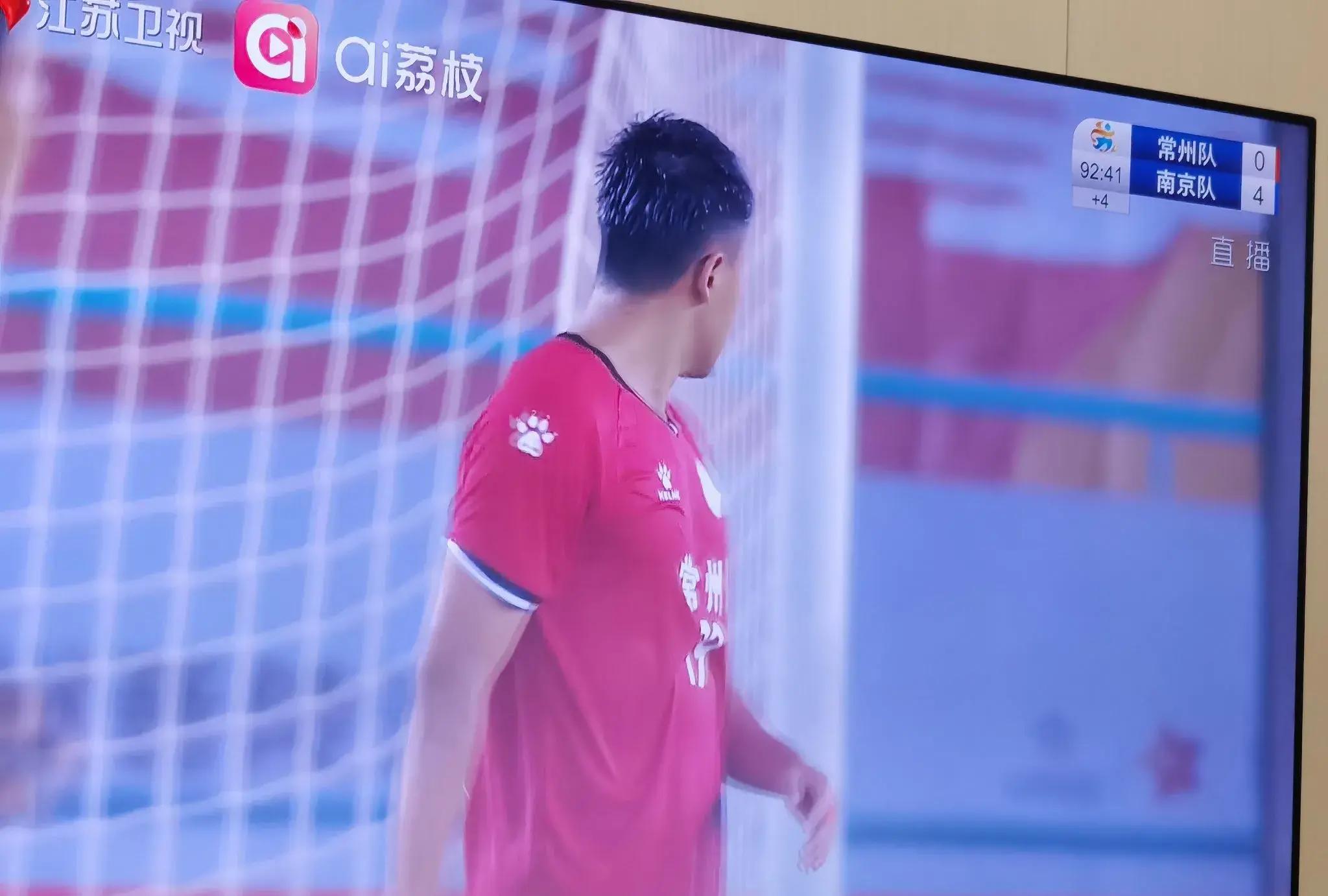 球员技术特点突出，频频制造威胁