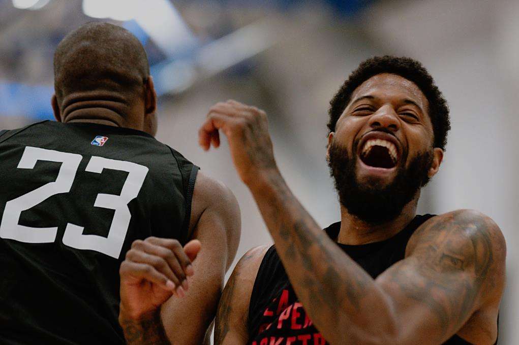 火箭队士气高昂备战下一战,追求胜利 火箭队士气高昂备战下一战,追求胜利