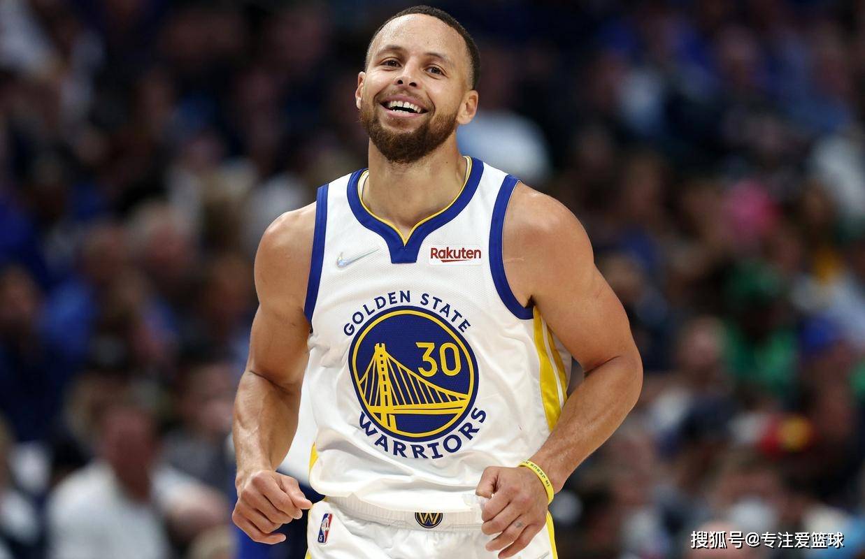 勇士胜76人,库里再度表现神勇领队赢得胜利 勇士胜76人,库里再度表现神勇领队赢得胜利