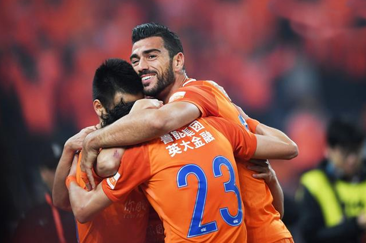 鲁能客场大捷，中超劲旅实现反超