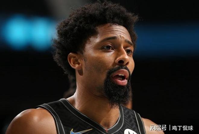 包含篮网逆袭黄蜂，丁威迪独得30分的词条