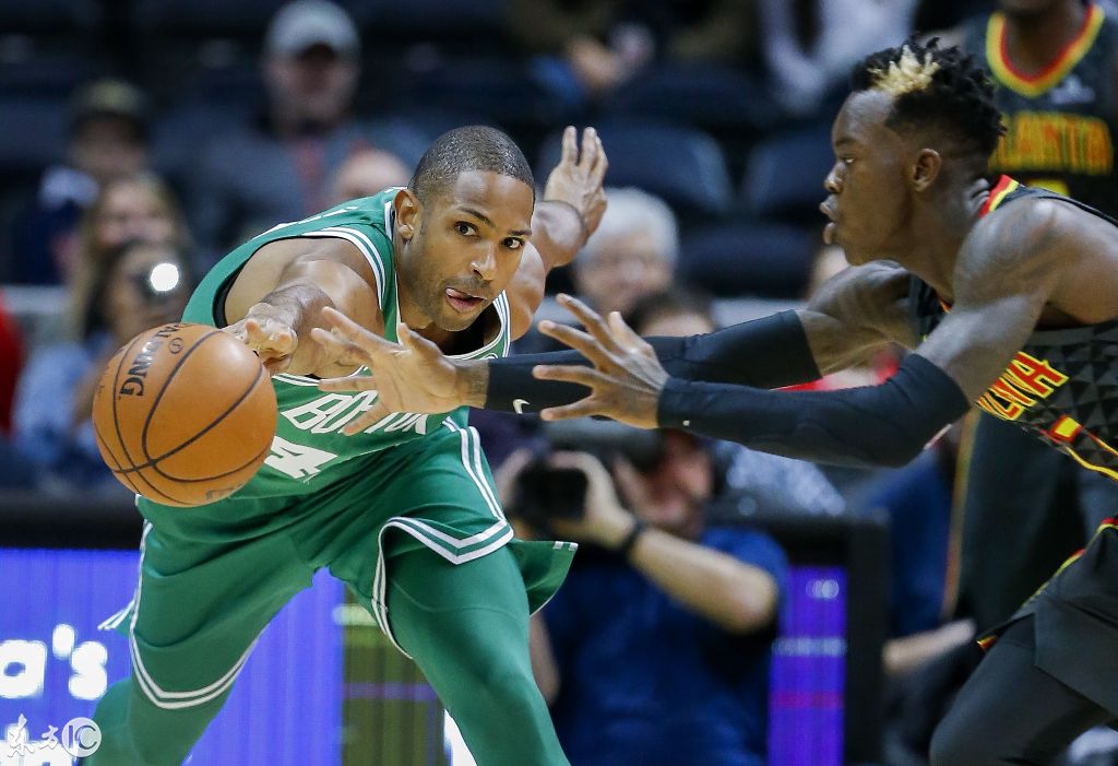 厄文砍下33分助凯尔特人力克老鹰 厄文砍下33分助凯尔特人力克老鹰