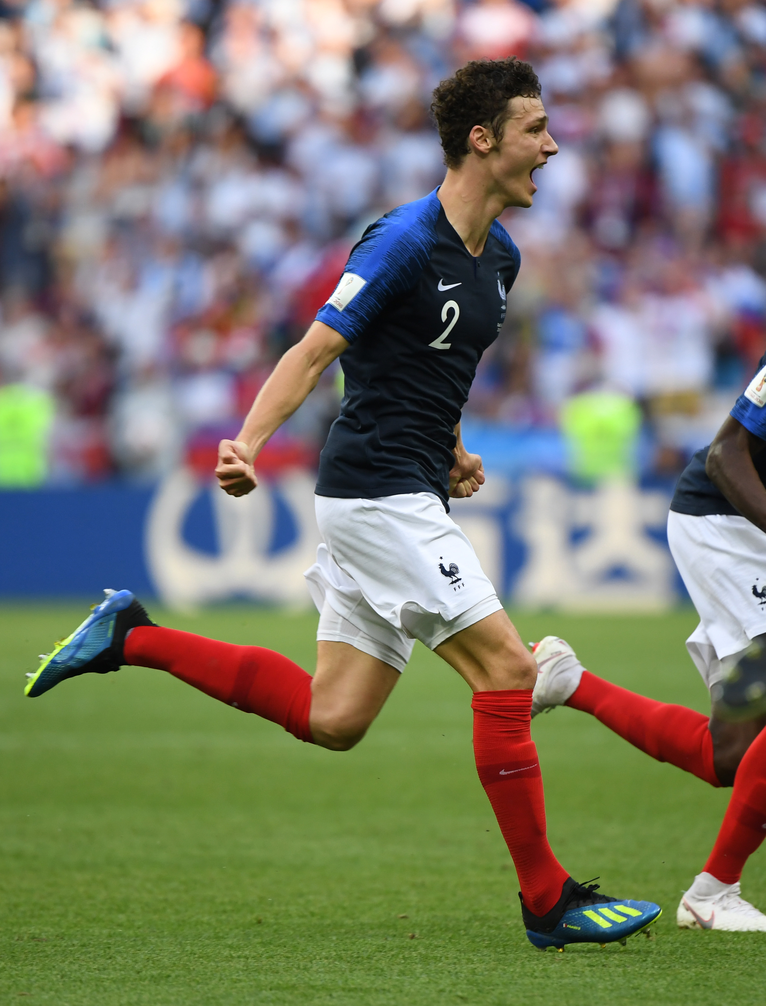 法国足球比赛中球队的表现令人惊艳 法国足球比赛中球队的表现令人惊艳