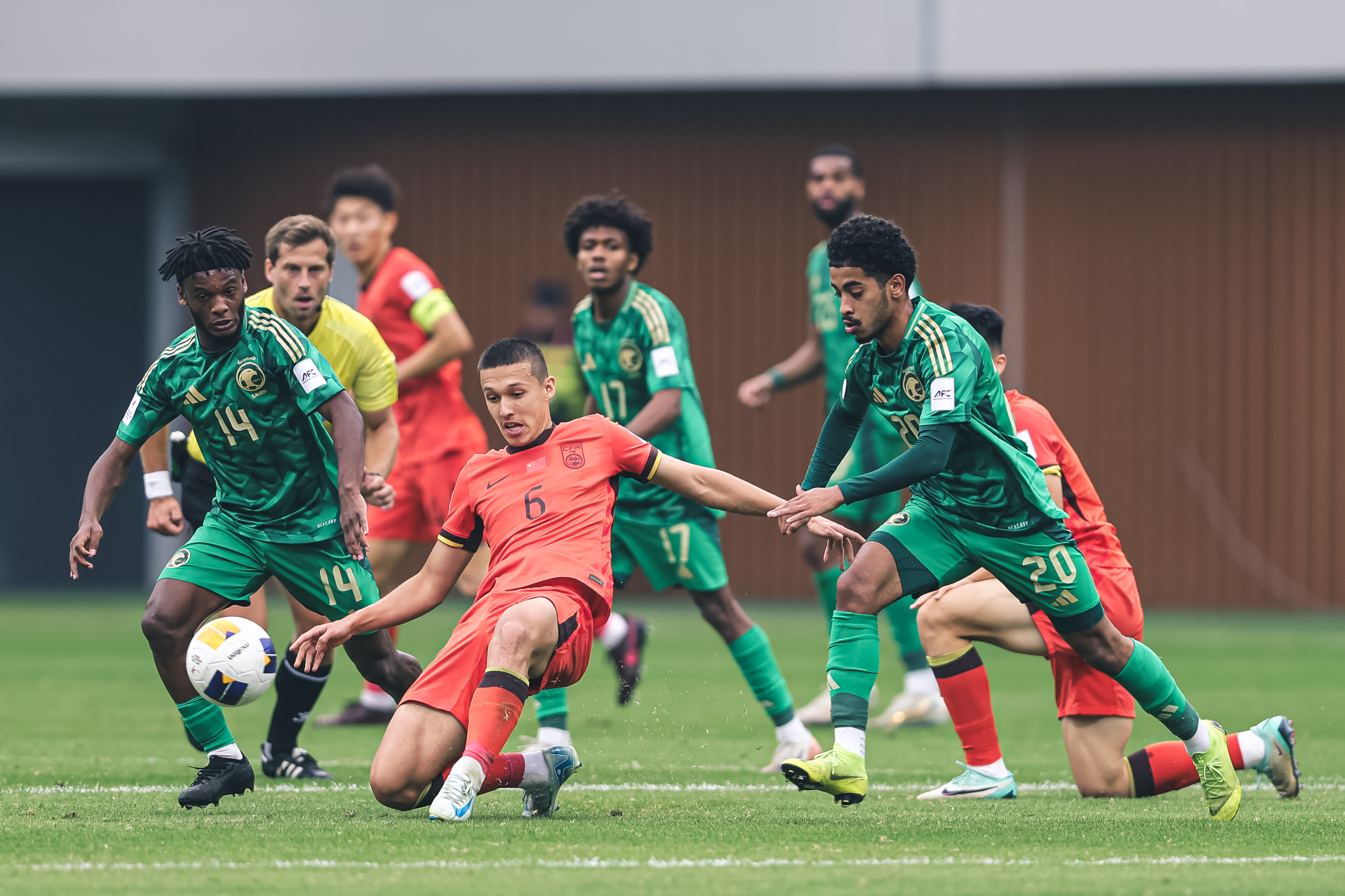 亚足联杯赛明星球员表现抢眼 亚足联杯赛明星球员表现抢眼