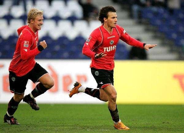 汉诺威战术调整,迎来一场胜利 汉诺威战术调整,迎来一场胜利