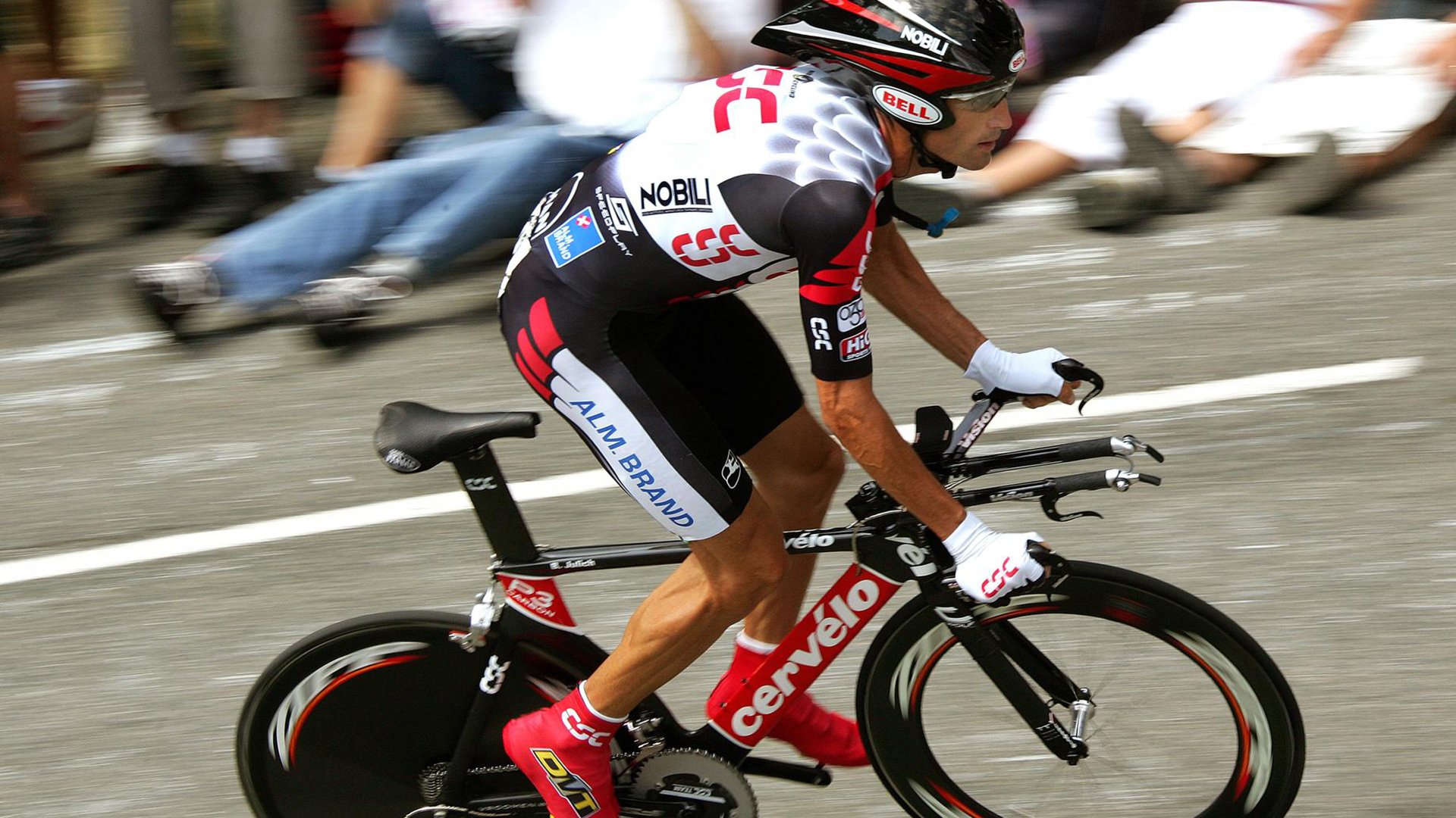 爱游戏娱乐-双城记，当东契奇在达拉斯叹息，马克西在米兰城升起