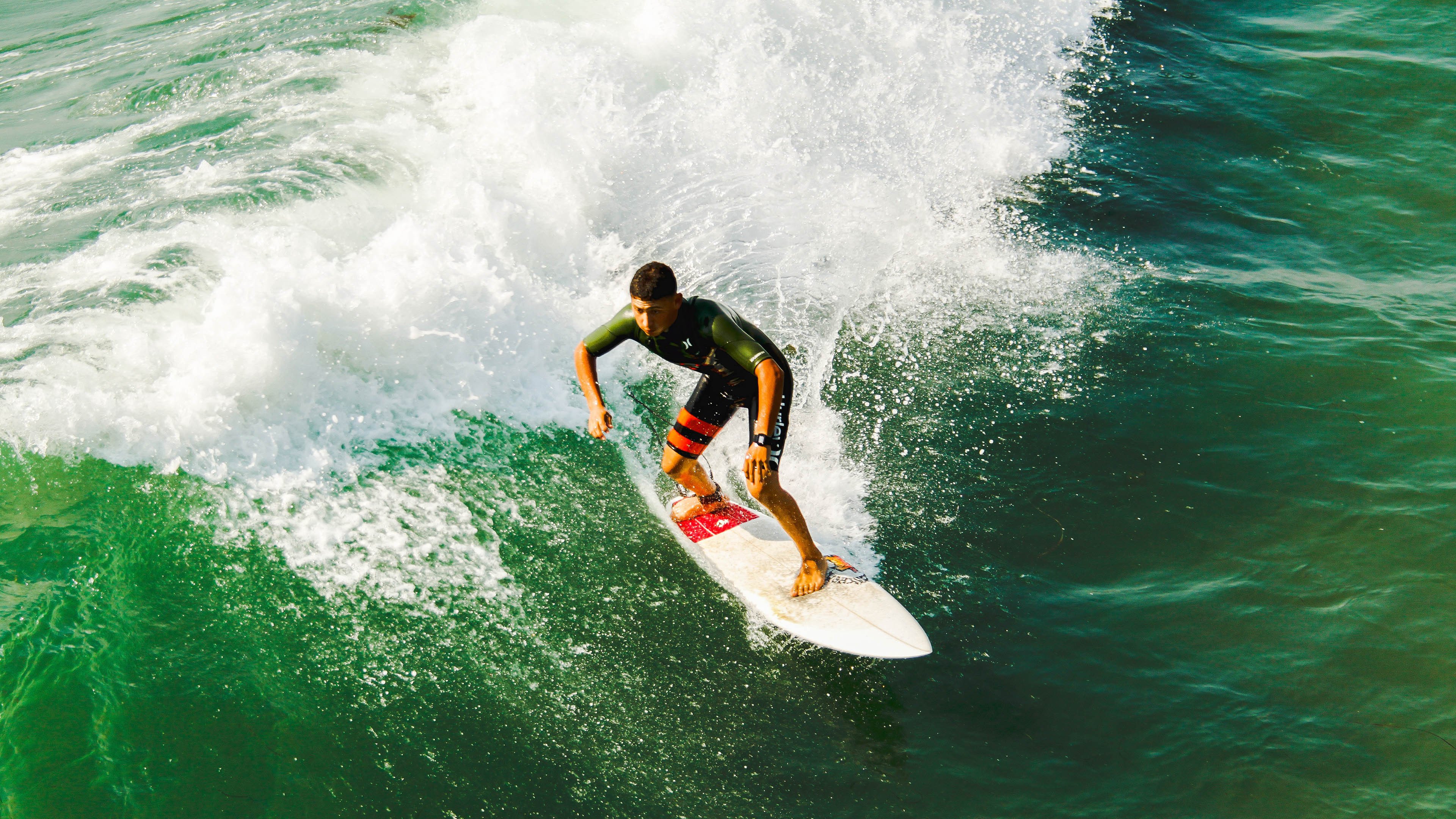 巴萨鏖战摩洛哥，梅西关键制胜，传奇之夜再现锋芒